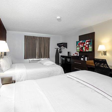 Red Roof Inn Plus+ & Suites Malone Kültér fotó
