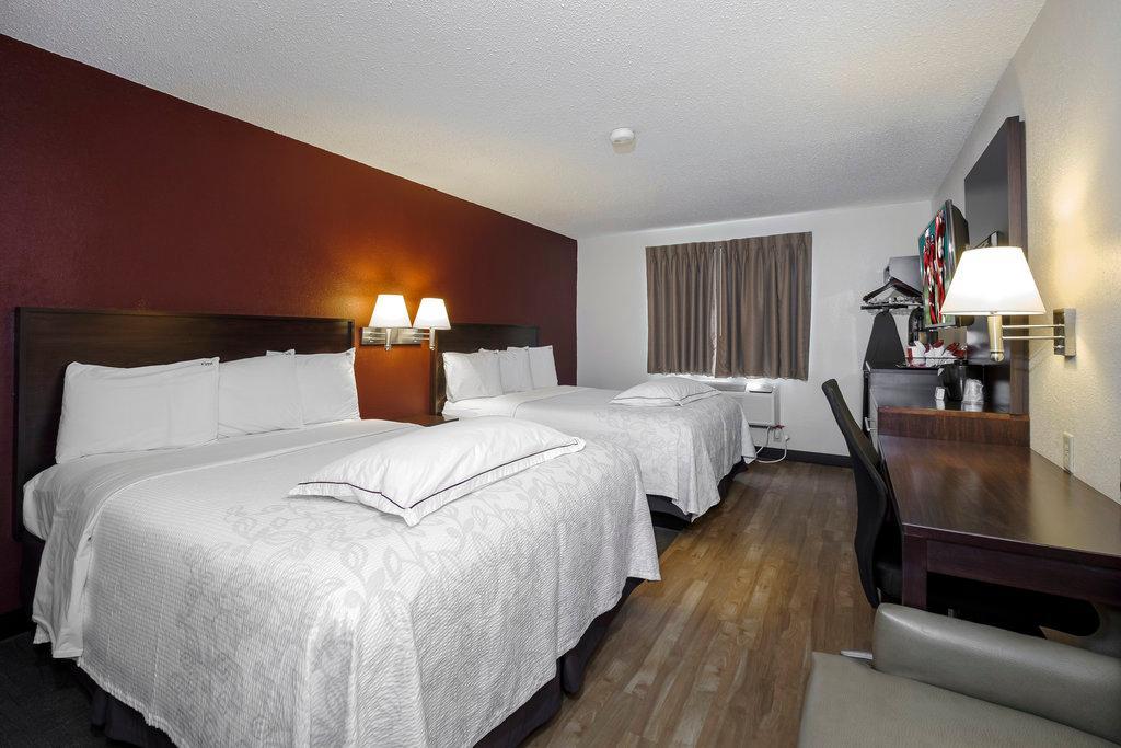 Red Roof Inn Plus+ & Suites Malone Kültér fotó