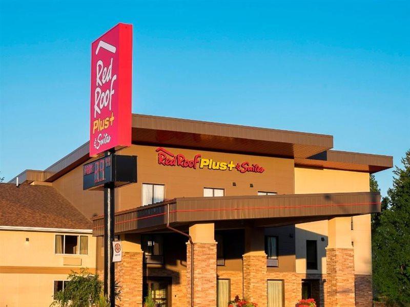Red Roof Inn Plus+ & Suites Malone Kültér fotó