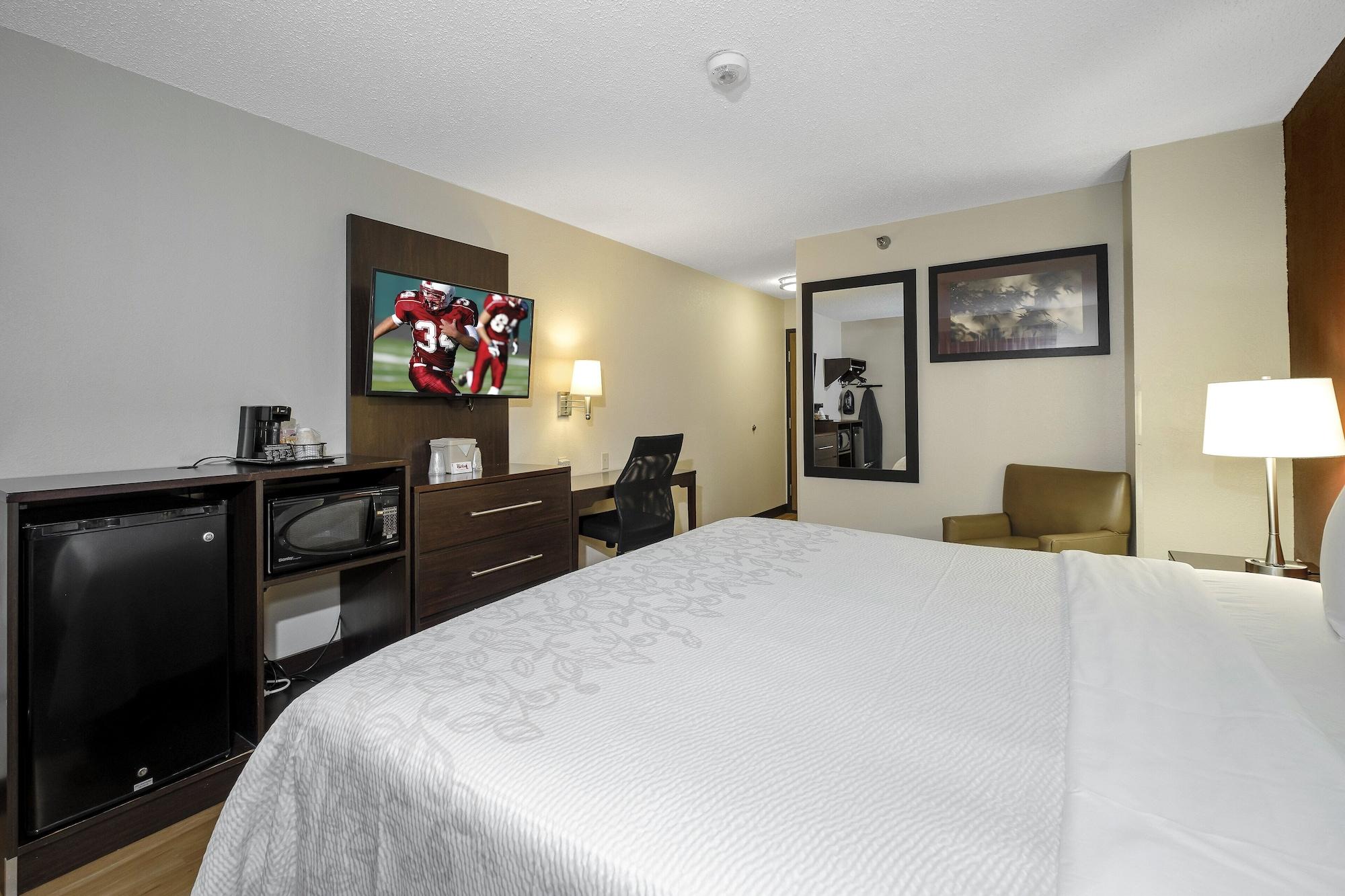 Red Roof Inn Plus+ & Suites Malone Kültér fotó