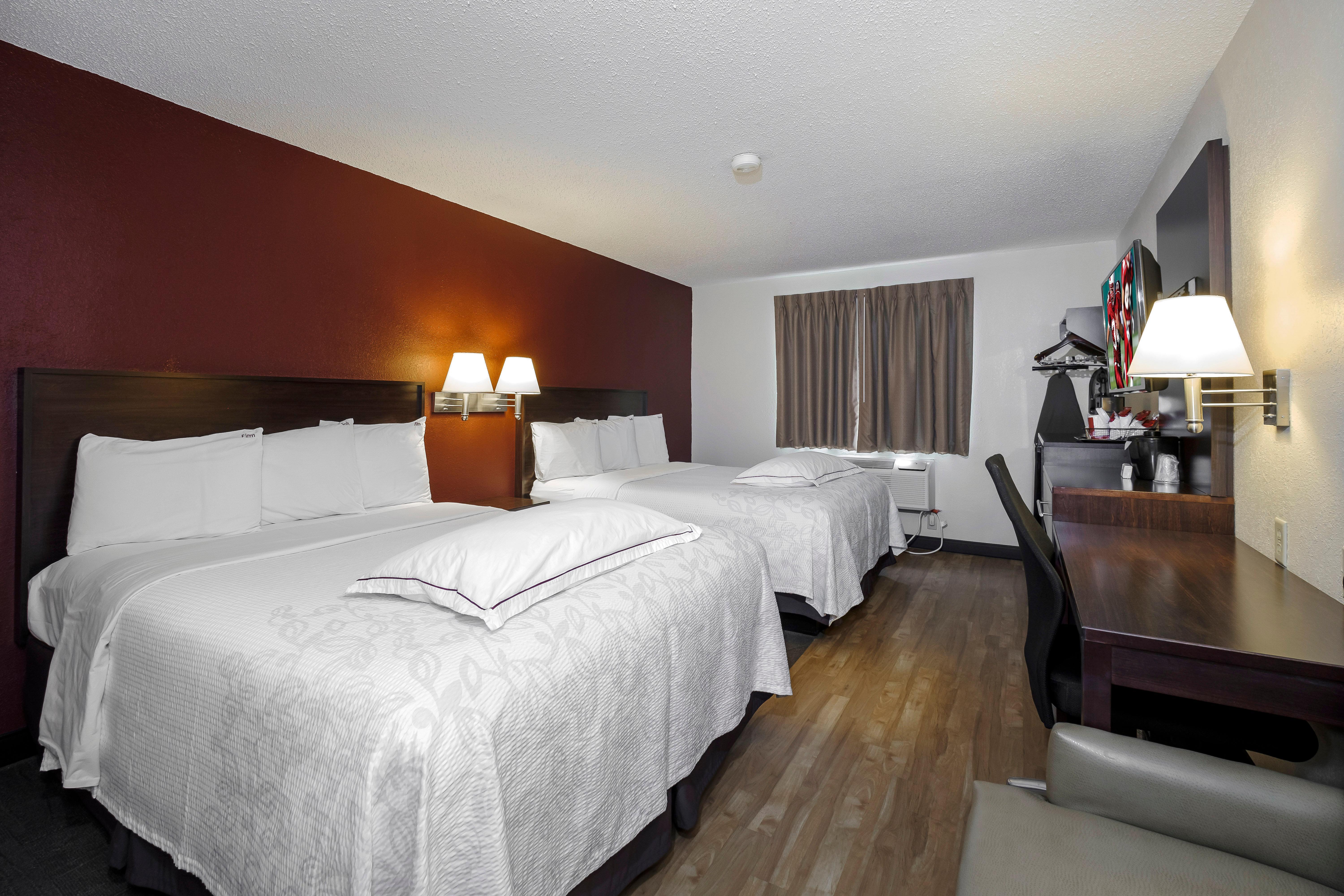 Red Roof Inn Plus+ & Suites Malone Kültér fotó