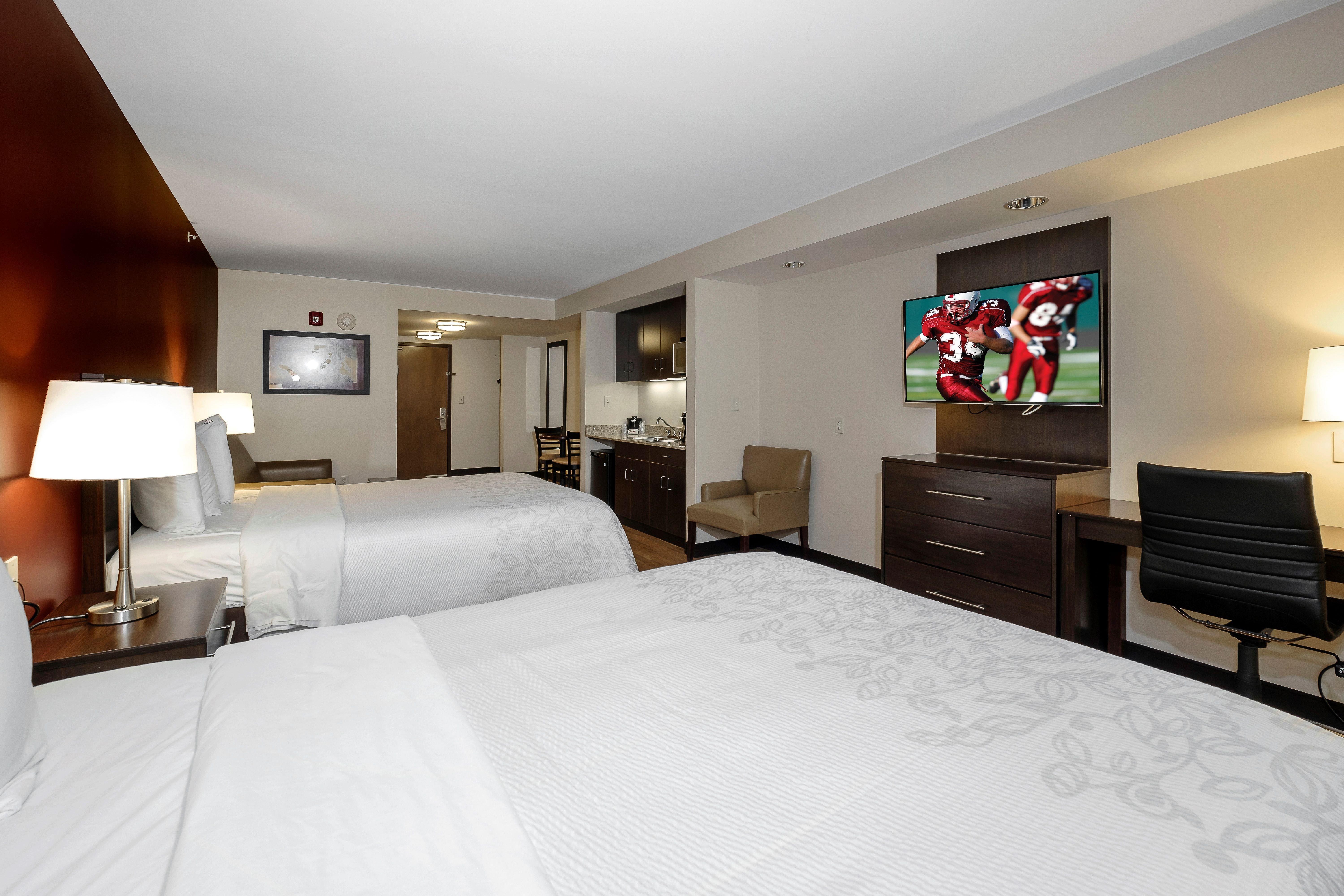 Red Roof Inn Plus+ & Suites Malone Kültér fotó
