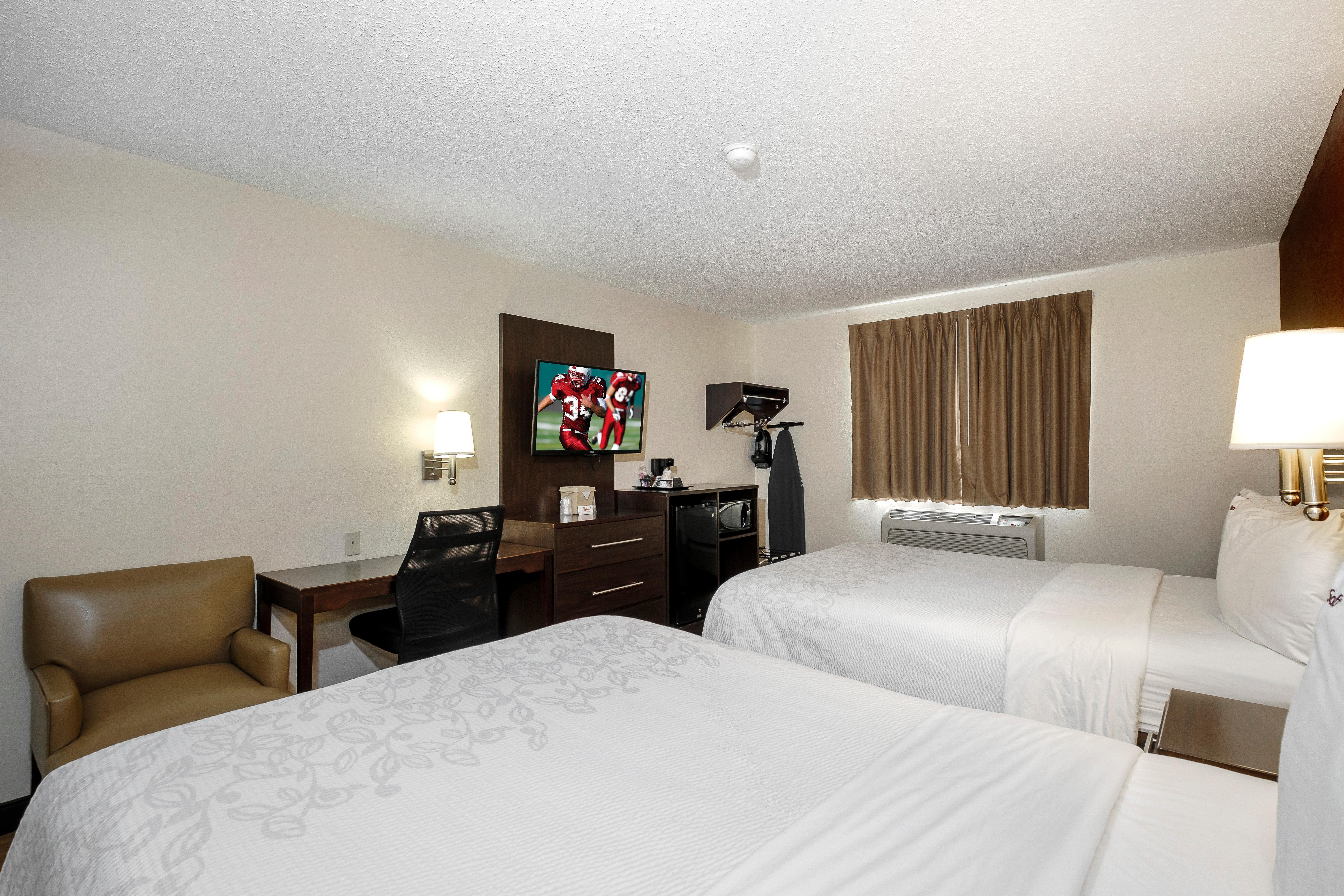 Red Roof Inn Plus+ & Suites Malone Kültér fotó