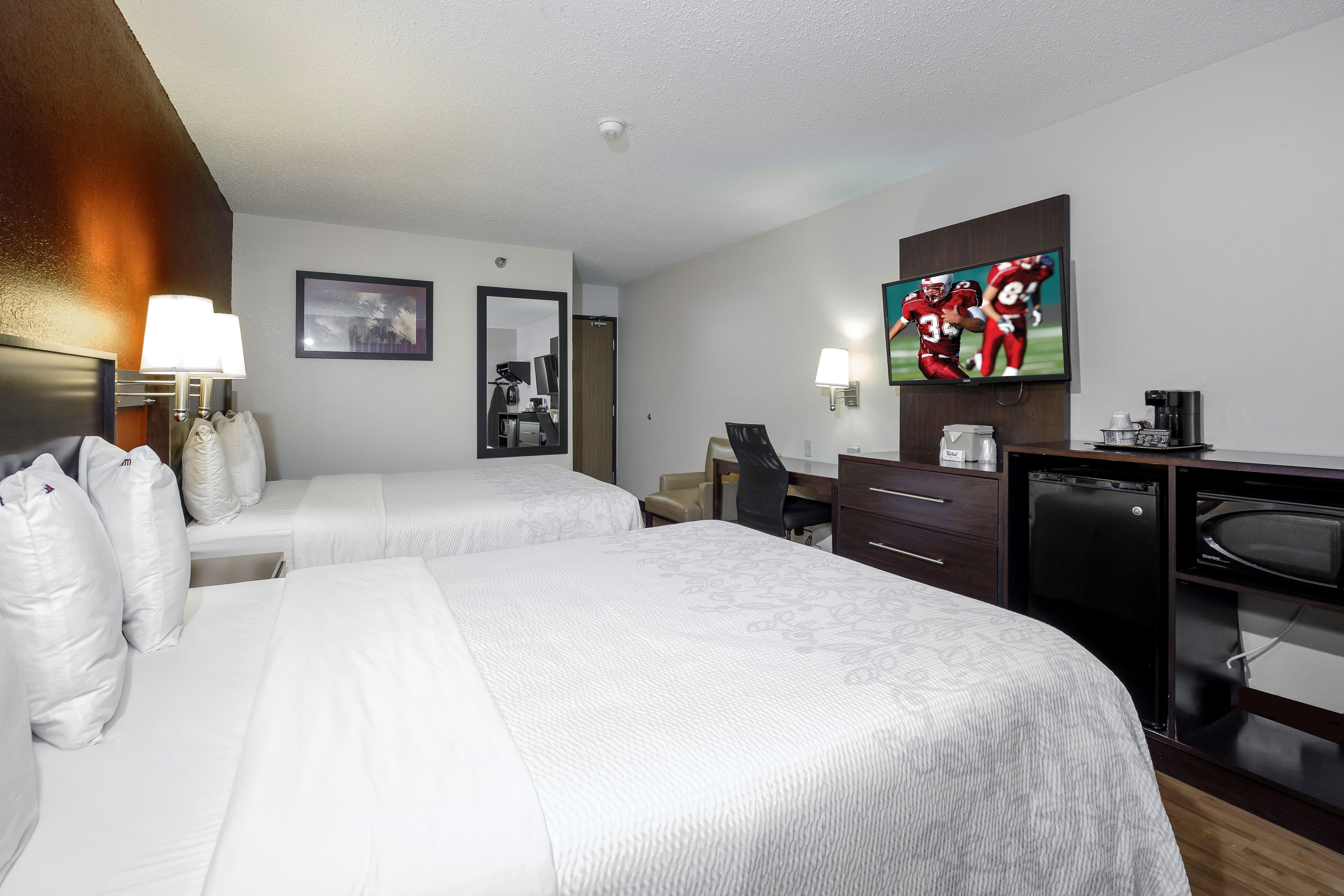 Red Roof Inn Plus+ & Suites Malone Kültér fotó