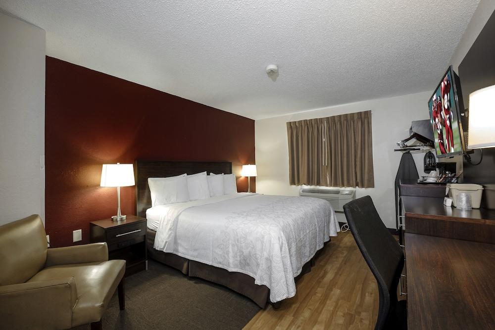 Red Roof Inn Plus+ & Suites Malone Kültér fotó